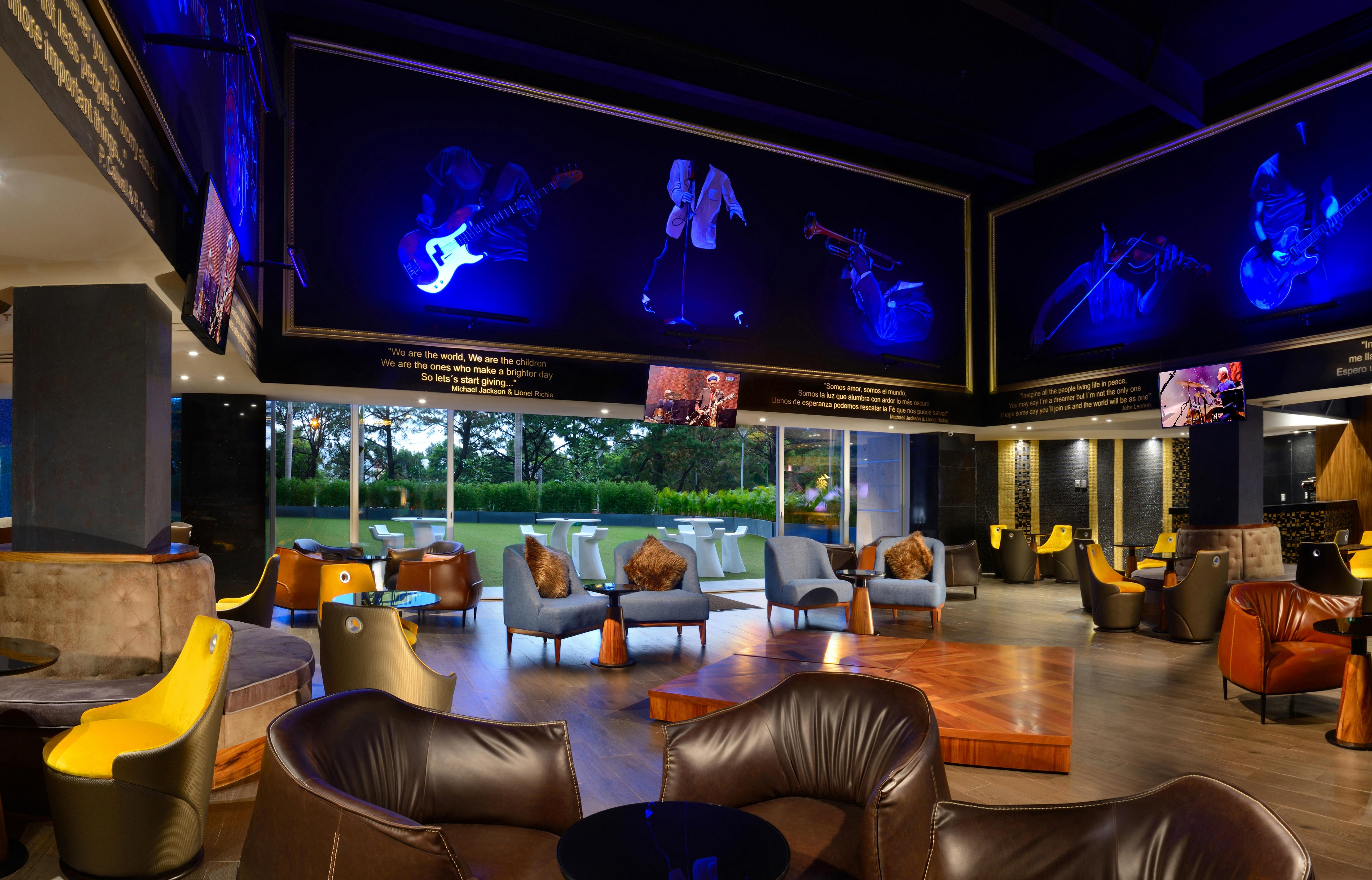 Hard Rock Hotel Guadalajara Запопан Екстериор снимка The Sports Bar