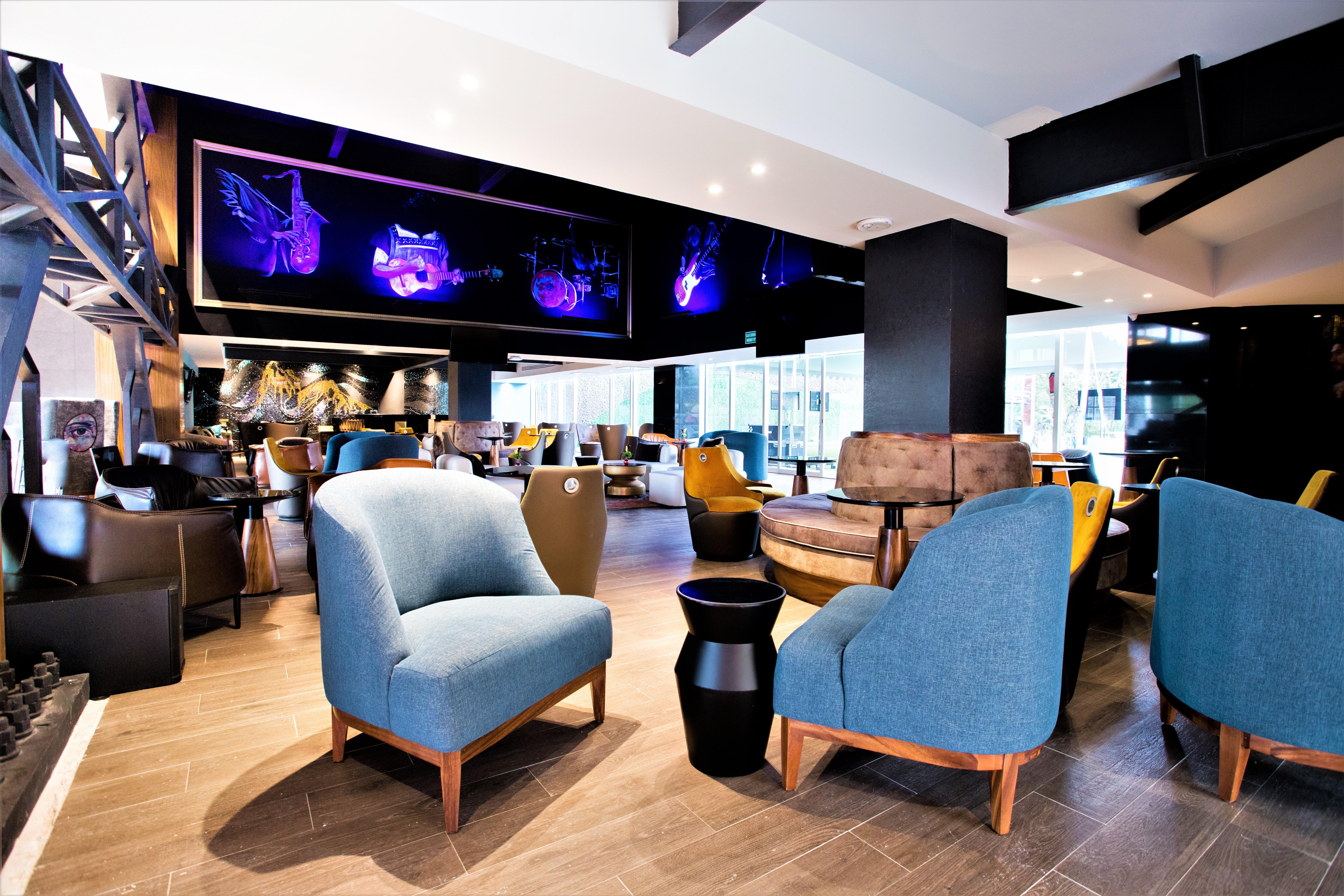 Hard Rock Hotel Guadalajara Запопан Екстериор снимка The lounge at KLIA